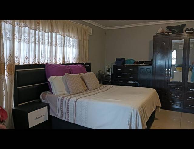3 BEDROOM HOUSE FOR SALE IN SAVANNA PARK